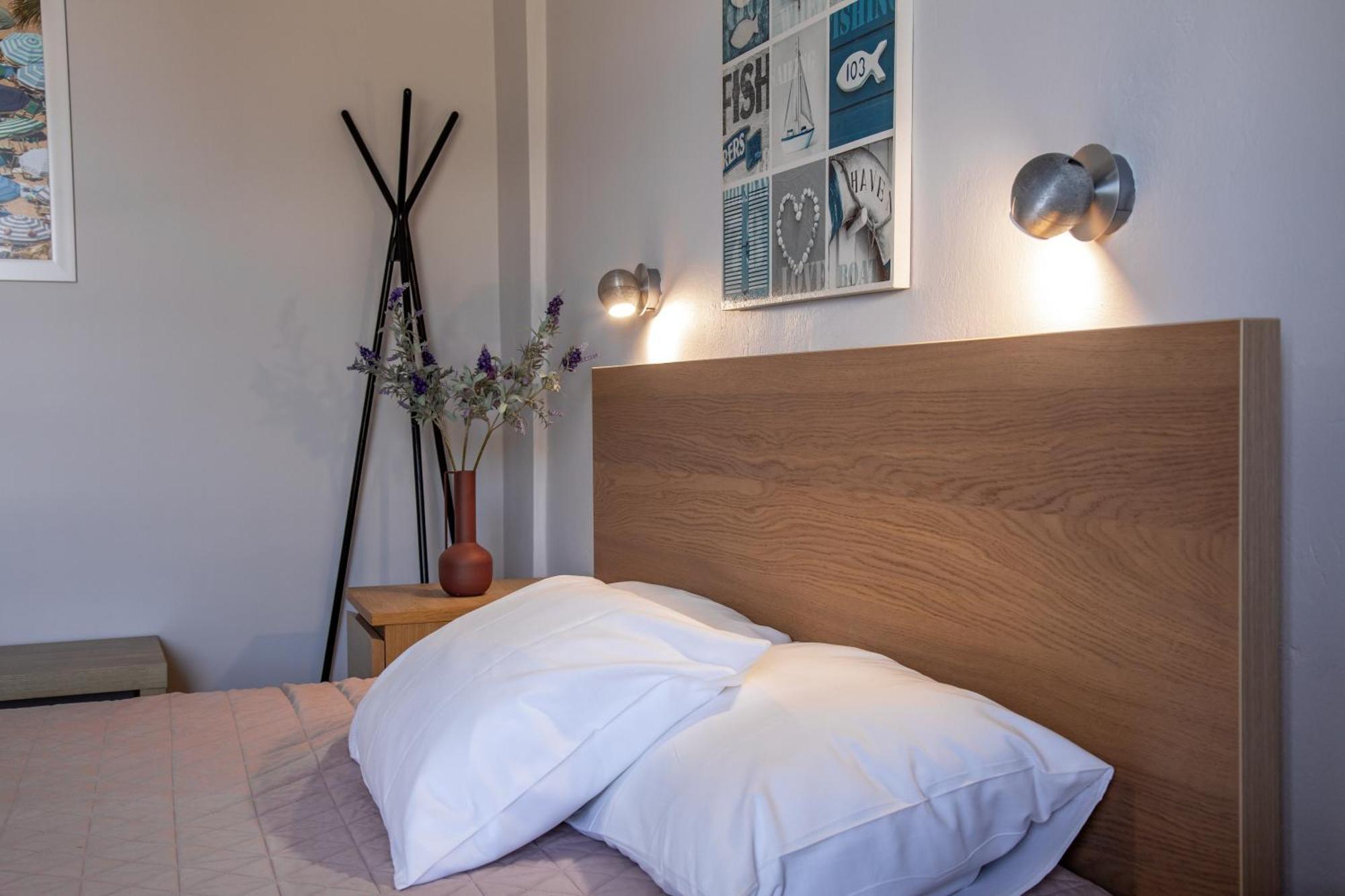 Nefeli Rooms Aγία Μαρίνα Εξωτερικό φωτογραφία