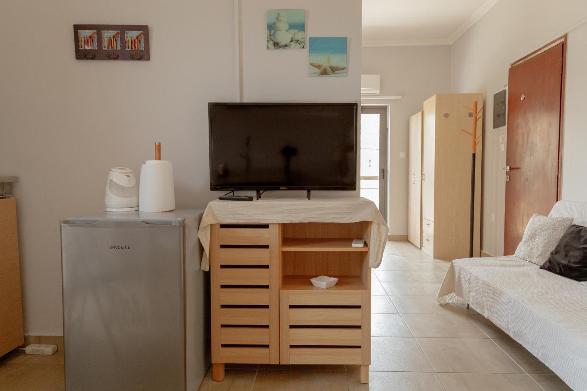 Nefeli Rooms Aγία Μαρίνα Εξωτερικό φωτογραφία