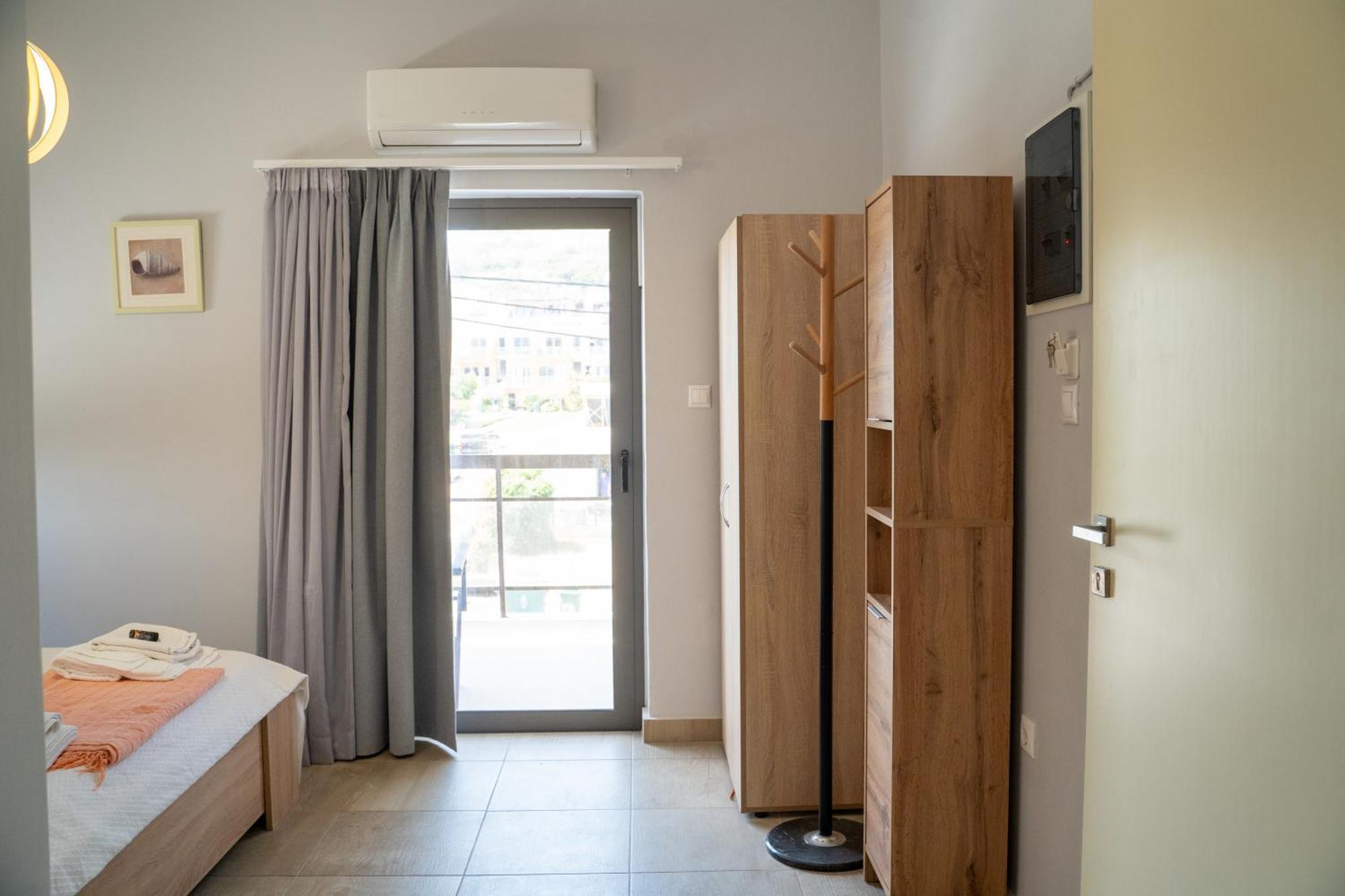 Nefeli Rooms Aγία Μαρίνα Εξωτερικό φωτογραφία
